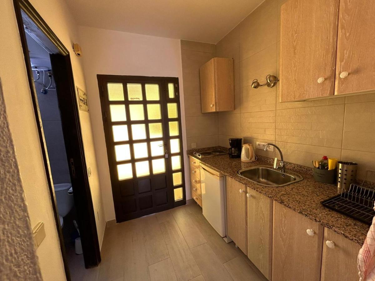 Aurora 104 Apartman Giniginámar Kültér fotó